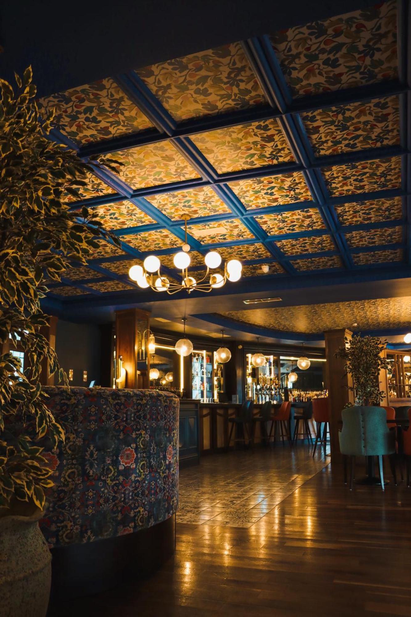 Amber Springs Hotel Гори Экстерьер фото